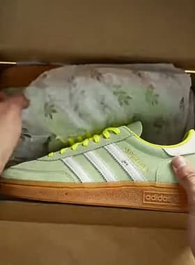 Example product packaging and UGC-style unboxing setup for the AI unboxing video workflow